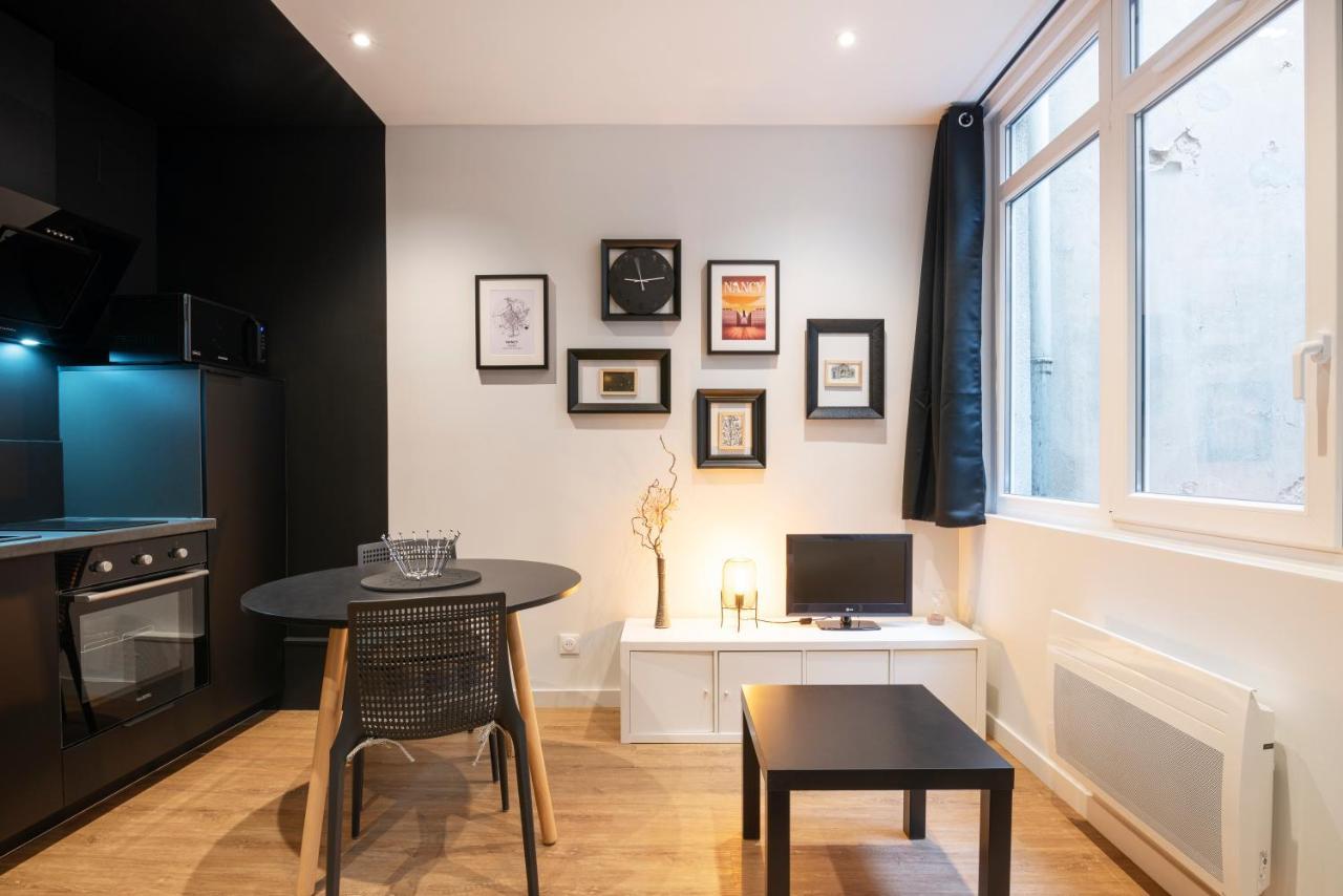 Le Cocon Des Dominicains - Duplex Pour 2, Nancyアパートメント エクステリア 写真